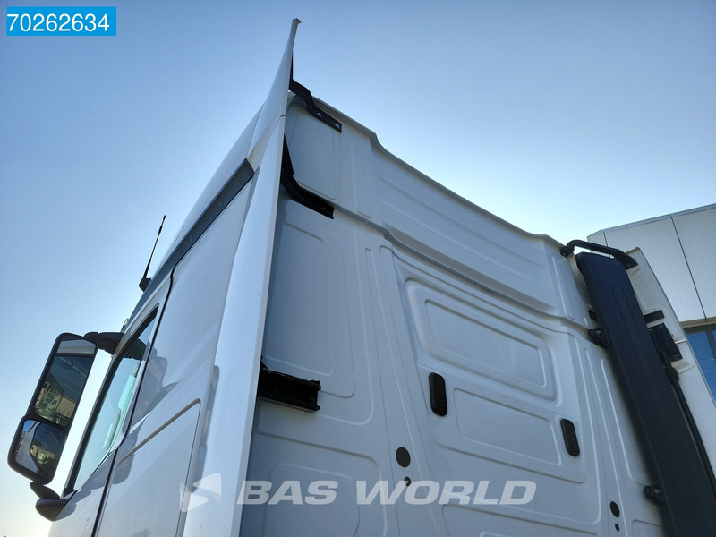 Mercedes-Benz Actros 1845 4X2 BROKEN ENGINE! ACC Retarder Standklima ADR BigSpace - شاحنة جرار: صور 5 Mercedes-Benz Actros 1845 4X2 BROKEN ENGINE! ACC Retarder Standklima ADR BigSpace - شاحنة جرار: صور 5