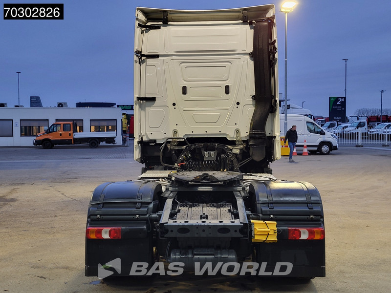 Mercedes-Benz Actros 1845 4X2 BigSpace Retarder 2xTanks - شاحنة جرار: صور 3 Mercedes-Benz Actros 1845 4X2 BigSpace Retarder 2xTanks - شاحنة جرار: صور 3