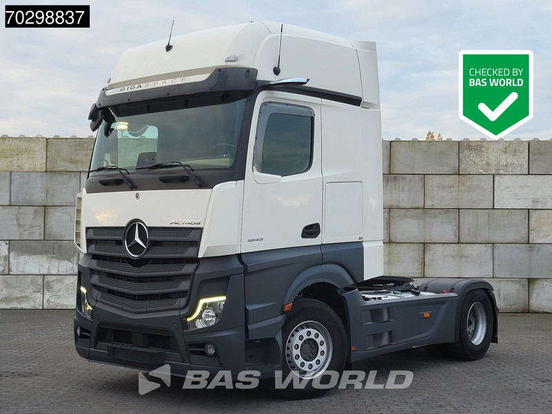 Mercedes-Benz Actros 1845 4X2 GigaSpace Retarder MirrorCam Navi Euro 6 - شاحنة جرار: صور 1 Mercedes-Benz Actros 1845 4X2 GigaSpace Retarder MirrorCam Navi Euro 6 - شاحنة جرار: صور 1