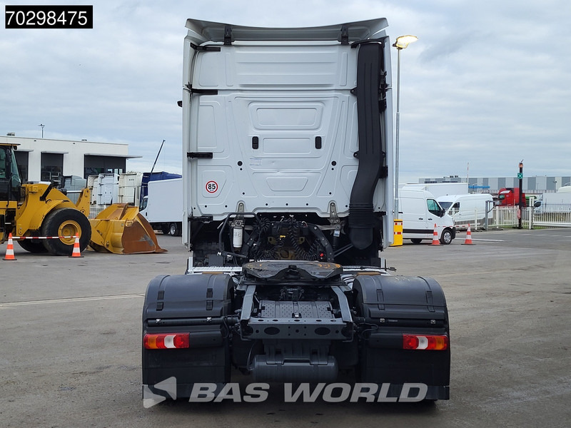 Mercedes-Benz Actros 1845 4X2 StreamSpace 2xTanks MirrorCam Standklima Euro 6 - شاحنة جرار: صور 5 Mercedes-Benz Actros 1845 4X2 StreamSpace 2xTanks MirrorCam Standklima Euro 6 - شاحنة جرار: صور 5