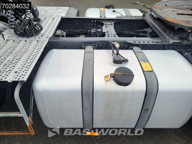 شاحنة جرار Mercedes-Benz Actros 1845 Actros 4X2 BigSpace 2xTanks MirrorCam Euro 6: صور 12 شاحنة جرار Mercedes-Benz Actros 1845 Actros 4X2 BigSpace 2xTanks MirrorCam Euro 6: صور 12