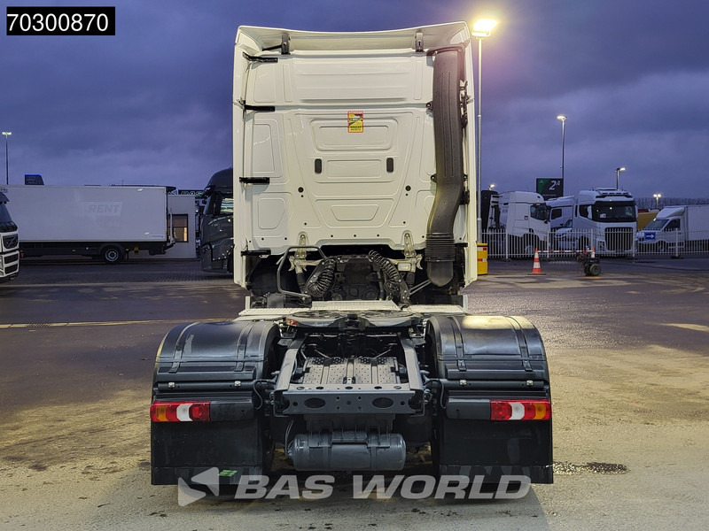 Mercedes-Benz Actros 1848 4X2 StreamSpace Retarder 2xTanks - شاحنة جرار: صور 3 Mercedes-Benz Actros 1848 4X2 StreamSpace Retarder 2xTanks - شاحنة جرار: صور 3