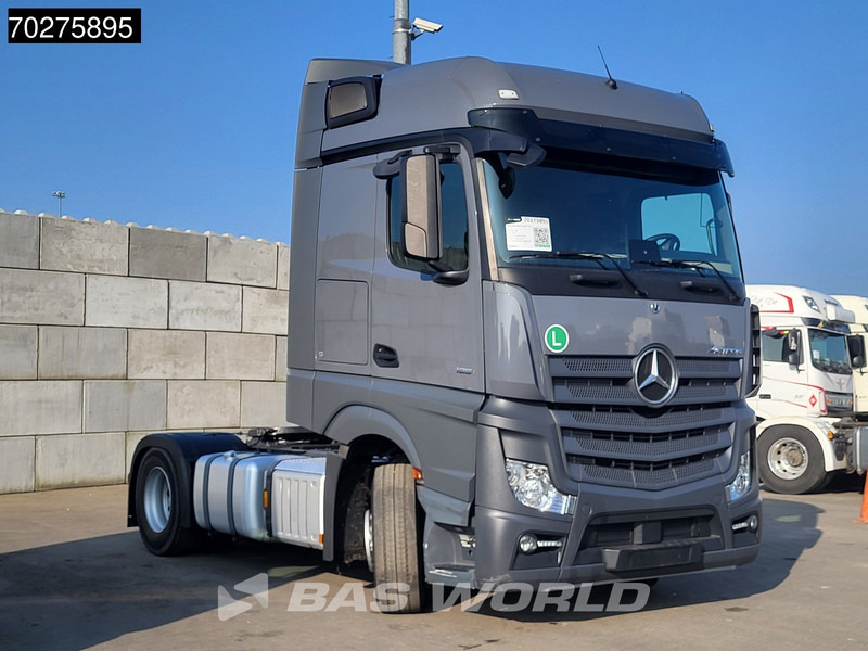 Mercedes-Benz Actros 1851 4X2 BigSpace 2x Tanks - شاحنة جرار: صور 3 Mercedes-Benz Actros 1851 4X2 BigSpace 2x Tanks - شاحنة جرار: صور 3