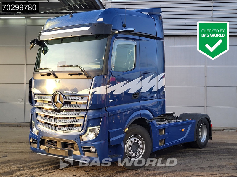 Mercedes-Benz Actros 1851 4X2 BigSpace Retarder 2x Tanks Full-Air Standklima - شاحنة جرار: صور 1 Mercedes-Benz Actros 1851 4X2 BigSpace Retarder 2x Tanks Full-Air Standklima - شاحنة جرار: صور 1