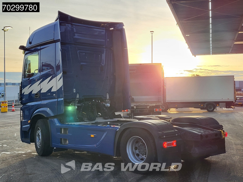 Mercedes-Benz Actros 1851 4X2 BigSpace Retarder 2x Tanks Full-Air Standklima - شاحنة جرار: صور 2 Mercedes-Benz Actros 1851 4X2 BigSpace Retarder 2x Tanks Full-Air Standklima - شاحنة جرار: صور 2