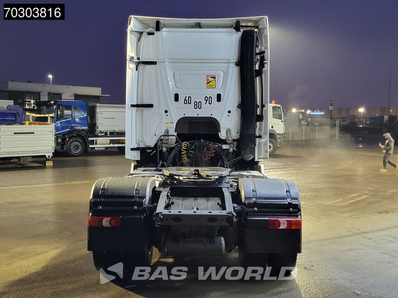Mercedes-Benz Actros 1851 Actros 4X2 StreamSpace Hydraulik - شاحنة جرار: صور 3 Mercedes-Benz Actros 1851 Actros 4X2 StreamSpace Hydraulik - شاحنة جرار: صور 3