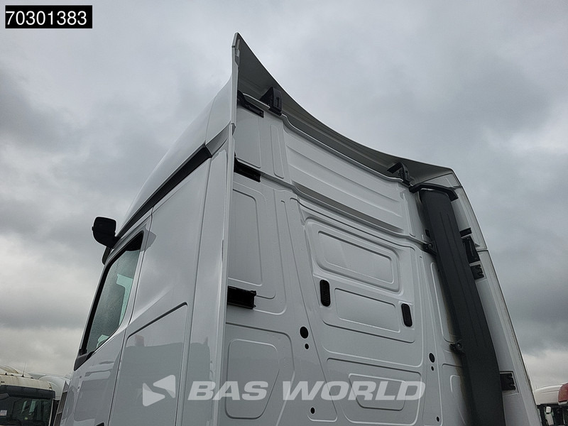 Mercedes-Benz Actros 1863 Actros 4X2 BigSpace Retarder 2x Tanks - شاحنة جرار: صور 5 Mercedes-Benz Actros 1863 Actros 4X2 BigSpace Retarder 2x Tanks - شاحنة جرار: صور 5