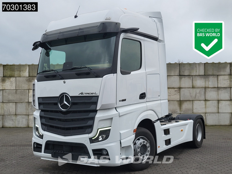 Mercedes-Benz Actros 1863 Actros 4X2 BigSpace Retarder 2x Tanks - شاحنة جرار: صور 1 Mercedes-Benz Actros 1863 Actros 4X2 BigSpace Retarder 2x Tanks - شاحنة جرار: صور 1