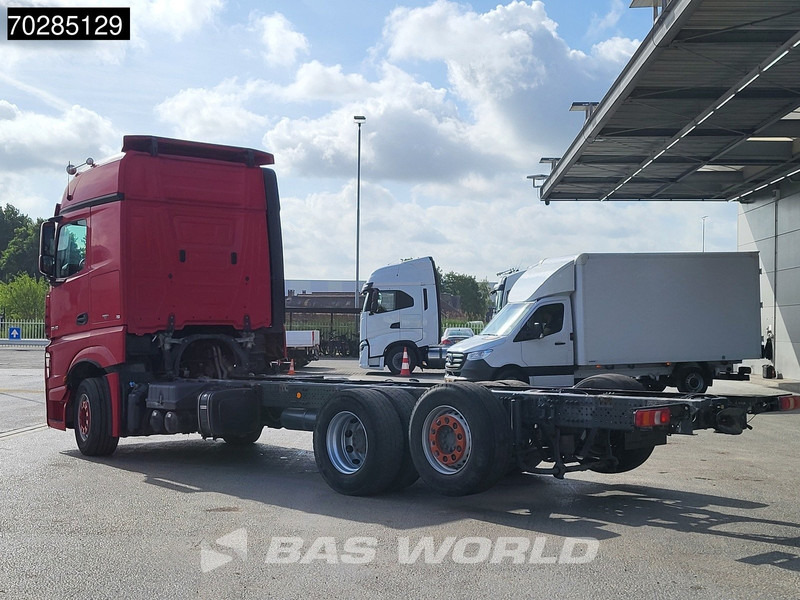 Mercedes-Benz Actros 2548 Actros 6X2 BigSpace Retarder PTO Liftachse Xenon ACC Navi Euro 6 - الشاسيه شاحنة: صور 2 Mercedes-Benz Actros 2548 Actros 6X2 BigSpace Retarder PTO Liftachse Xenon ACC Navi Euro 6 - الشاسيه شاحنة: صور 2