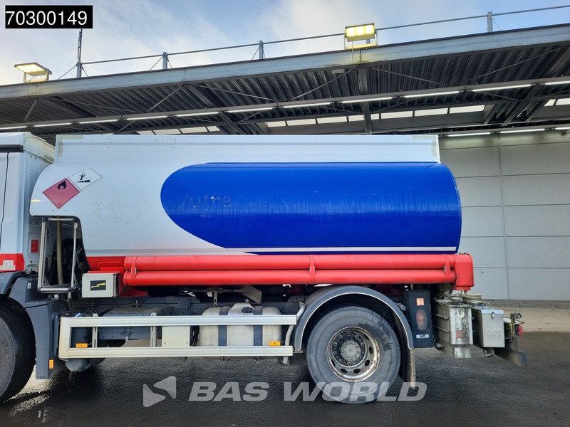 Mercedes-Benz Antos 1824 4X2 13.500Liter Fuel tanker ADR Automatic Euro 6 - شاحنة صهريج: صور 3 Mercedes-Benz Antos 1824 4X2 13.500Liter Fuel tanker ADR Automatic Euro 6 - شاحنة صهريج: صور 3