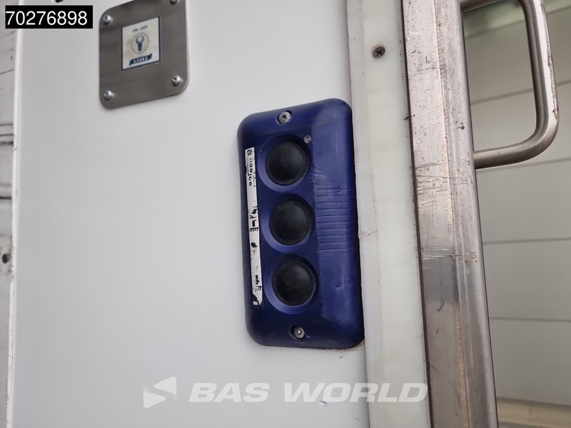 مبردة شاحنة Mercedes-Benz Antos 2746 6X2 Carrier Supra 1250 Silent Mt ladebordwand Lift+Lenkachse Euro 6: صور 16 مبردة شاحنة Mercedes-Benz Antos 2746 6X2 Carrier Supra 1250 Silent Mt ladebordwand Lift+Lenkachse Euro 6: صور 16