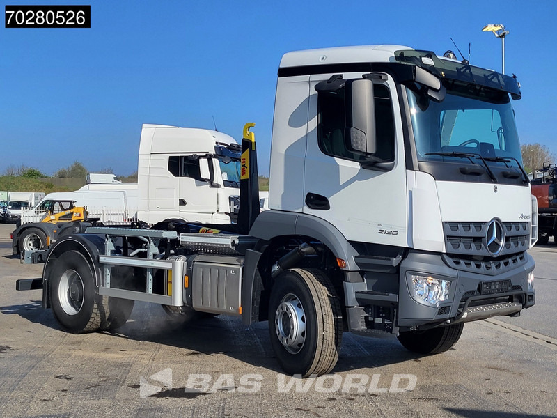 Mercedes-Benz Arocs 2136 4X2 Hyva HKS-12-37-S Big-Axle Steelsuspension Automatic Euro 6 - شاحنة ذات الخطاف: صور 3 Mercedes-Benz Arocs 2136 4X2 Hyva HKS-12-37-S Big-Axle Steelsuspension Automatic Euro 6 - شاحنة ذات الخطاف: صور 3