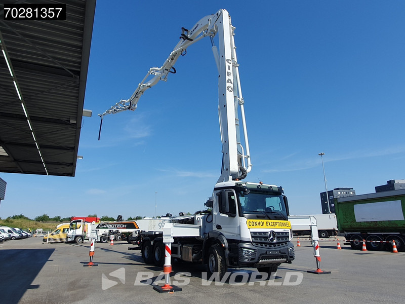 Mercedes-Benz Arocs 3343 6X4 CIFA K40H Carbotech Pump 5 arm Big-Axle Navi Euro 6 - مضخة خرسانة: صور 3 Mercedes-Benz Arocs 3343 6X4 CIFA K40H Carbotech Pump 5 arm Big-Axle Navi Euro 6 - مضخة خرسانة: صور 3