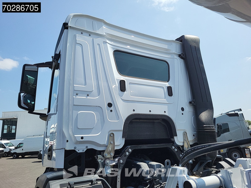 Mercedes-Benz Arocs 4245 8X4 NEW! 13m3 Schwing Stetter Mixer Big-Axle Manual Euro 3 - شاحنة خلاطة خرسانة: صور 3 Mercedes-Benz Arocs 4245 8X4 NEW! 13m3 Schwing Stetter Mixer Big-Axle Manual Euro 3 - شاحنة خلاطة خرسانة: صور 3