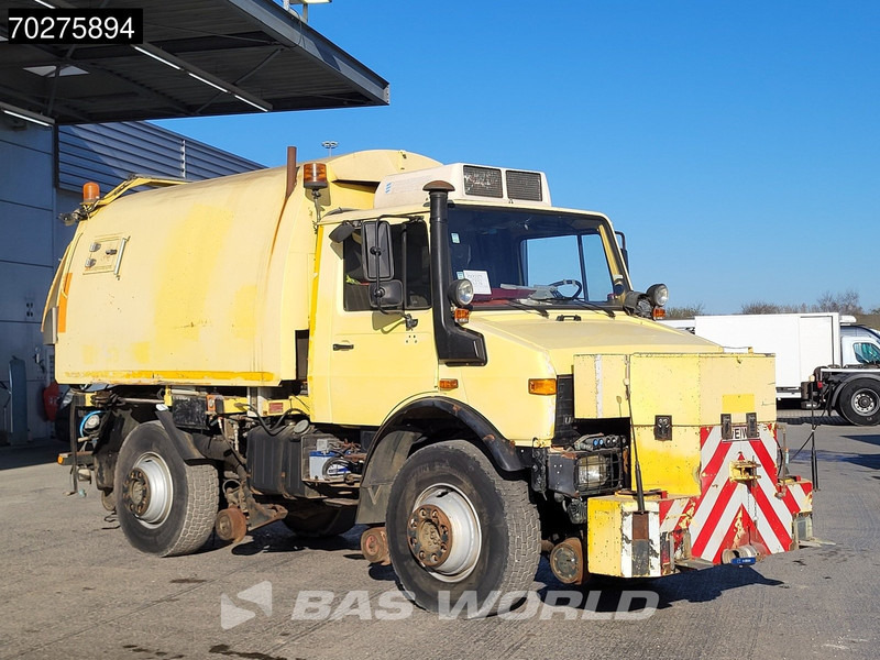 Mercedes-Benz Unimog 1650 4X4 Assaloni Vaccuum truck 4x4 Railway Manual Euro 2 - فراغ شاحنة: صور 3 Mercedes-Benz Unimog 1650 4X4 Assaloni Vaccuum truck 4x4 Railway Manual Euro 2 - فراغ شاحنة: صور 3