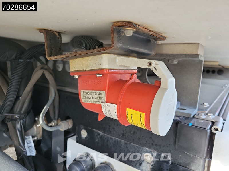 Renault T 380 4X2 Carrier Supra1150U-Mt Optibrake Ladebordwand Automatic Navi ACC Euro 6 إيجار Renault T 380 4X2 Carrier Supra1150U-Mt Optibrake Ladebordwand Automatic Navi ACC Euro 6: صور 16