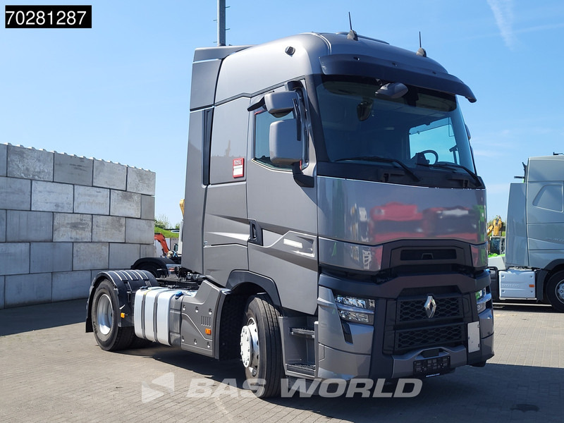 Renault T 480 4X2 HSC Retarder 2x Tanks Standklima Navi - شاحنة جرار: صور 3 Renault T 480 4X2 HSC Retarder 2x Tanks Standklima Navi - شاحنة جرار: صور 3