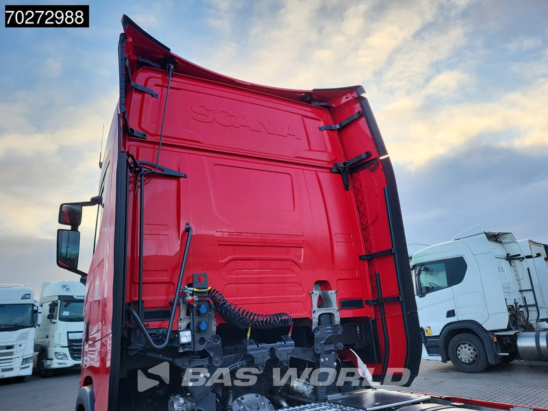 Scania S460 4X2 NEW! Retarder ACC Navi Standklima 2X Tanks - شاحنة جرار: صور 3 Scania S460 4X2 NEW! Retarder ACC Navi Standklima 2X Tanks - شاحنة جرار: صور 3