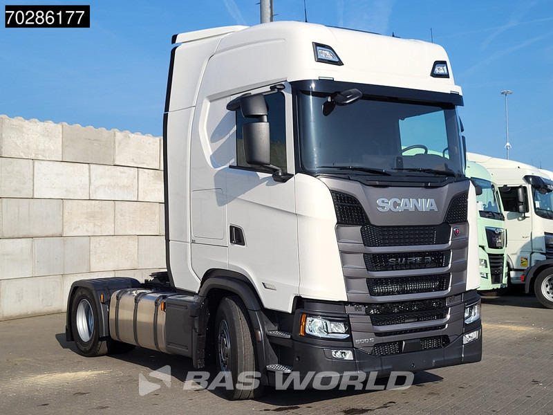 Scania S500 S 4X2 NEW! Retarder 2x Tanks Standklima ACC - شاحنة جرار: صور 3 Scania S500 S 4X2 NEW! Retarder 2x Tanks Standklima ACC - شاحنة جرار: صور 3
