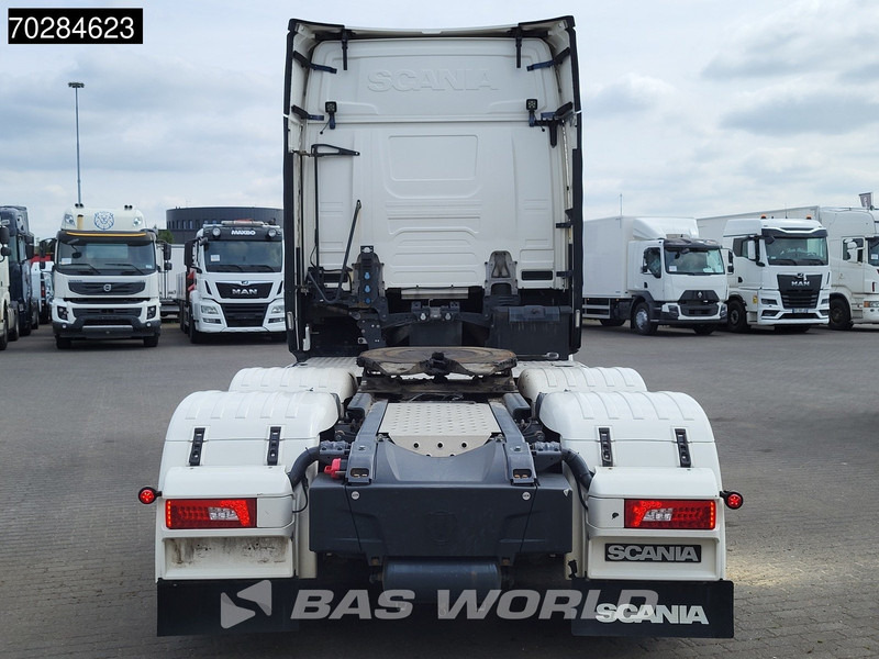 Scania S650 S 6X2 Retarder Liftachse Full-Air Leather Alcoa's - شاحنة جرار: صور 5 Scania S650 S 6X2 Retarder Liftachse Full-Air Leather Alcoa's - شاحنة جرار: صور 5
