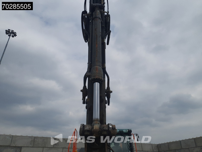 حفارات زحافة Volvo EC220 E L Select: صور 10 حفارات زحافة Volvo EC220 E L Select: صور 10