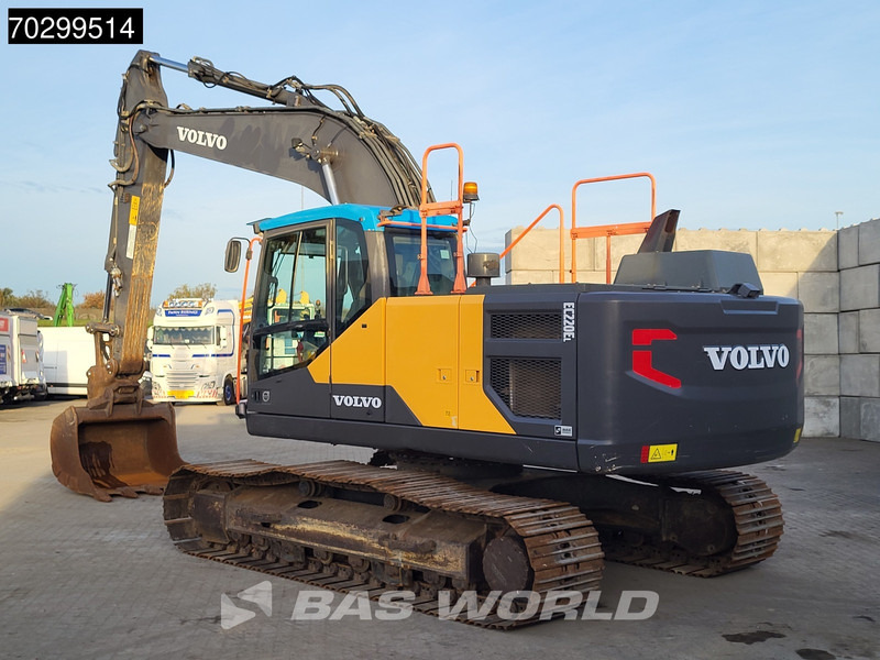 Volvo EC220 E L - حفارات زحافة: صور 2 Volvo EC220 E L - حفارات زحافة: صور 2