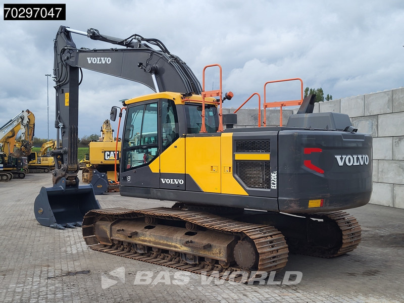 Volvo EC220 E L - حفارات زحافة: صور 2 Volvo EC220 E L - حفارات زحافة: صور 2