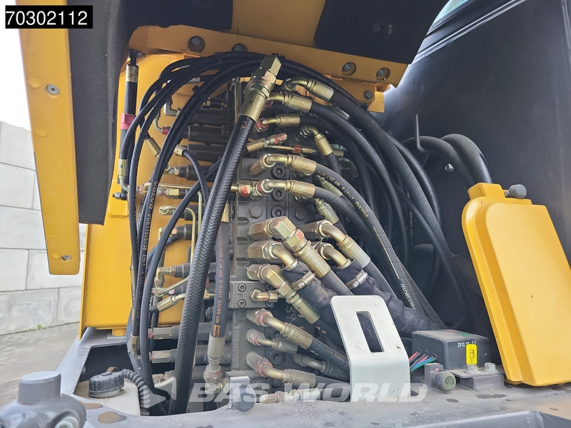 حفارة على عجلات Volvo EW60 E EW60E: صور 17 حفارة على عجلات Volvo EW60 E EW60E: صور 17