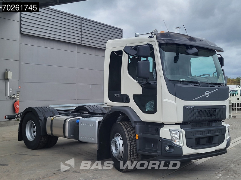 Volvo FE 320 4X2 NEW 18t chassis PTO Preparation Automatic Euro 6 - الشاسيه شاحنة: صور 3 Volvo FE 320 4X2 NEW 18t chassis PTO Preparation Automatic Euro 6 - الشاسيه شاحنة: صور 3
