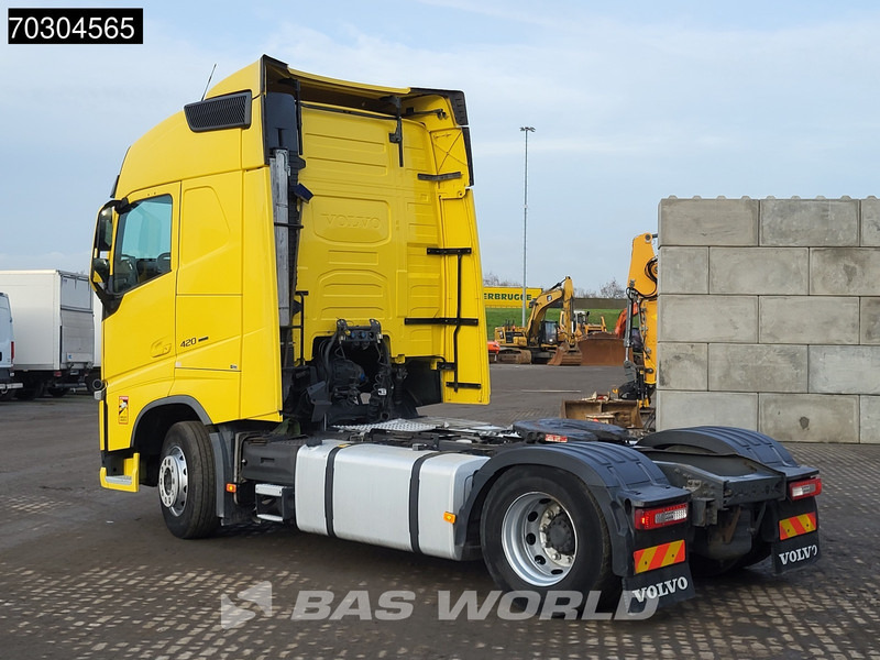 Volvo FH 420 4X2 CHASSIS BENT! 2xTanks VEB+ - شاحنة جرار: صور 2 Volvo FH 420 4X2 CHASSIS BENT! 2xTanks VEB+ - شاحنة جرار: صور 2