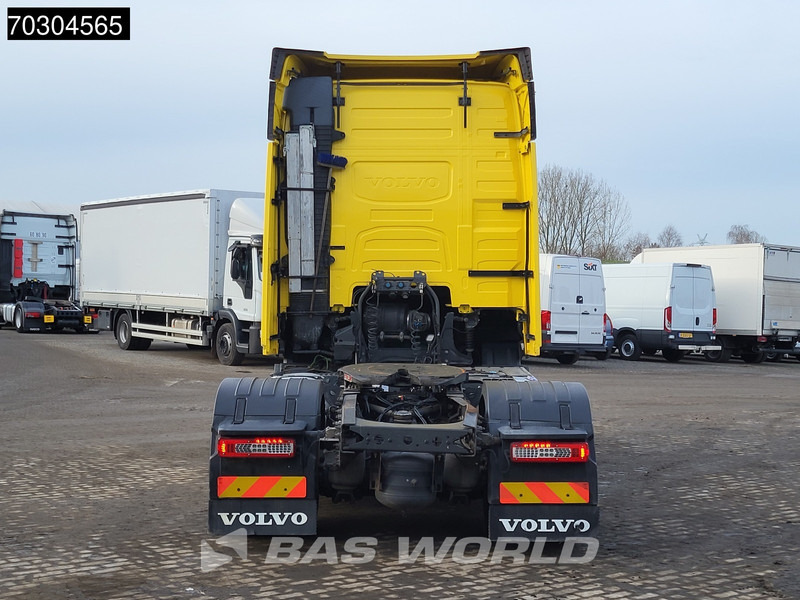 Volvo FH 420 4X2 CHASSIS BENT! 2xTanks VEB+ - شاحنة جرار: صور 3 Volvo FH 420 4X2 CHASSIS BENT! 2xTanks VEB+ - شاحنة جرار: صور 3
