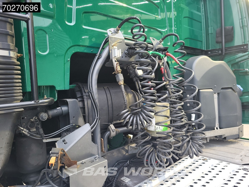 Volvo FH 460 6X2 XL 2x Tanks Liftachse - شاحنة جرار: صور 5 Volvo FH 460 6X2 XL 2x Tanks Liftachse - شاحنة جرار: صور 5