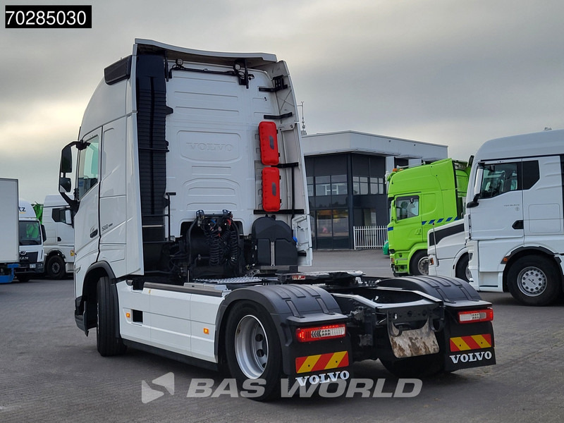 Volvo FH 500 FH 4X2 XL VEB+ 2x Tanks ACC LED ADR - شاحنة جرار: صور 2 Volvo FH 500 FH 4X2 XL VEB+ 2x Tanks ACC LED ADR - شاحنة جرار: صور 2