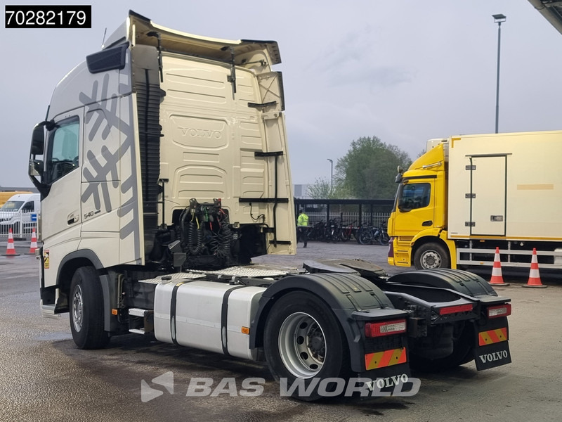 Volvo FH 540 4X2 VEB+ 2xTanks ACC I-Park Cool Euro 6 - شاحنة جرار: صور 2 Volvo FH 540 4X2 VEB+ 2xTanks ACC I-Park Cool Euro 6 - شاحنة جرار: صور 2