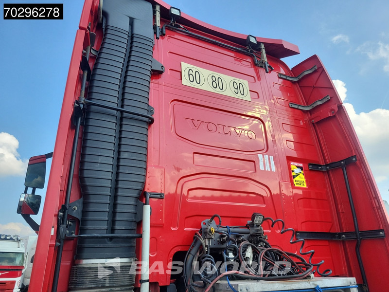 Volvo FH16 750 6X4 Full-Steel XL Retarder Big-Axle 2xTanks Euro 6 - شاحنة جرار: صور 5 Volvo FH16 750 6X4 Full-Steel XL Retarder Big-Axle 2xTanks Euro 6 - شاحنة جرار: صور 5
