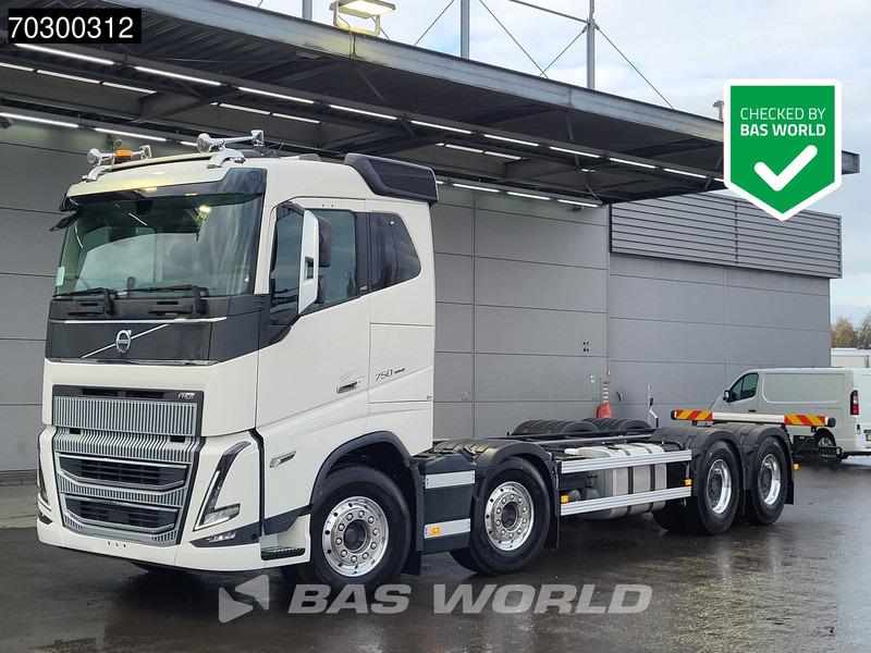 Volvo FH16 750 FH16 8X4 NEW 8x4 chassis! Air suspension Big-Axle Automatic VEB+ Euro 6 - الشاسيه شاحنة: صور 1 Volvo FH16 750 FH16 8X4 NEW 8x4 chassis! Air suspension Big-Axle Automatic VEB+ Euro 6 - الشاسيه شاحنة: صور 1