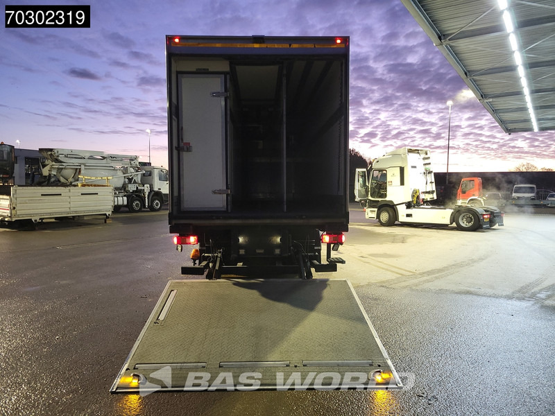 Volvo FM 330 6X2 Frigoblock FK25SL 2000kg Ladebordwand Lift+Steering Axle Euro 6 - مبردة شاحنة: صور 5 Volvo FM 330 6X2 Frigoblock FK25SL 2000kg Ladebordwand Lift+Steering Axle Euro 6 - مبردة شاحنة: صور 5