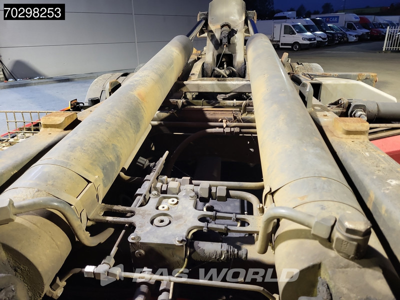 Volvo FM 370 6X2 21t Hooklift Lift Axle Automatic Euro 5 - شاحنة ذات الخطاف: صور 5 Volvo FM 370 6X2 21t Hooklift Lift Axle Automatic Euro 5 - شاحنة ذات الخطاف: صور 5