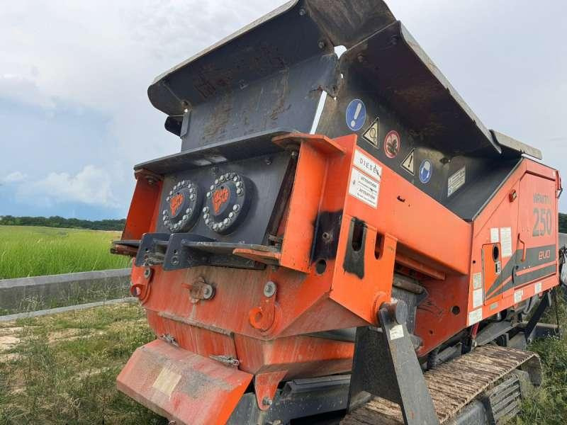 ARJES IMPAKTOR 250 EVO + crible embarqué - ملحقات: صور 3 ARJES IMPAKTOR 250 EVO + crible embarqué - ملحقات: صور 3