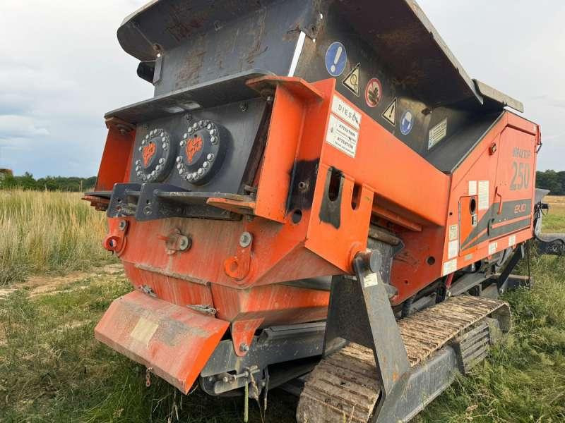 ARJES IMPAKTOR 250 EVO + crible embarqué - ملحقات: صور 4 ARJES IMPAKTOR 250 EVO + crible embarqué - ملحقات: صور 4