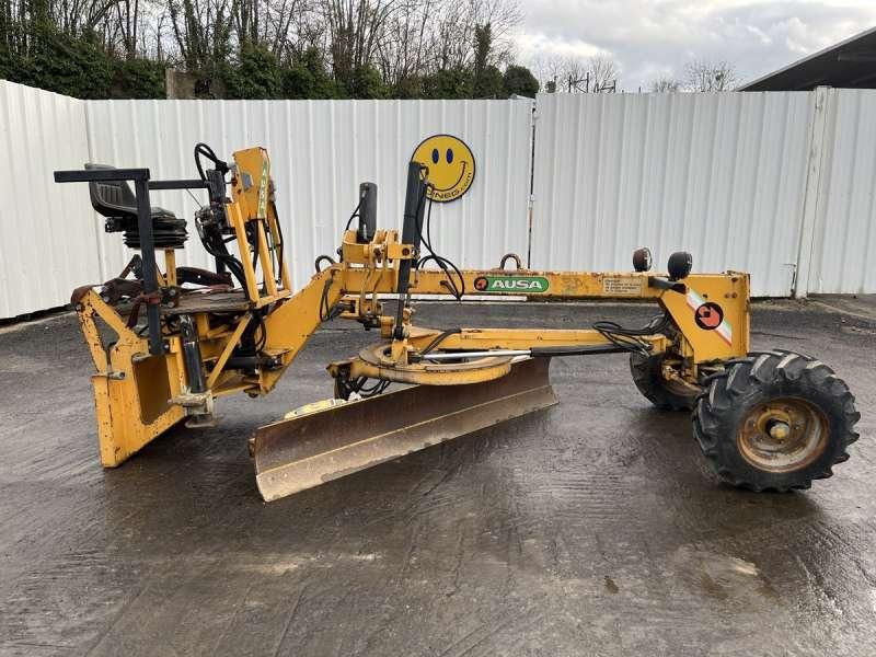 Ausa OP NV2500 - آلة تسوية الأرض: صور 1 Ausa OP NV2500 - آلة تسوية الأرض: صور 1