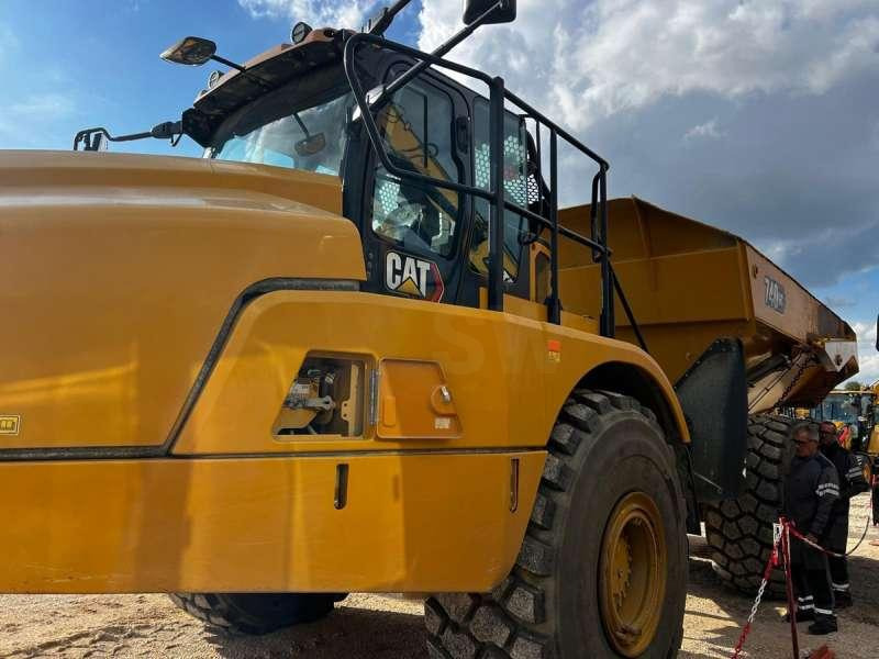 Caterpillar 740GC - شاحنة مفصلية: صور 3 Caterpillar 740GC - شاحنة مفصلية: صور 3