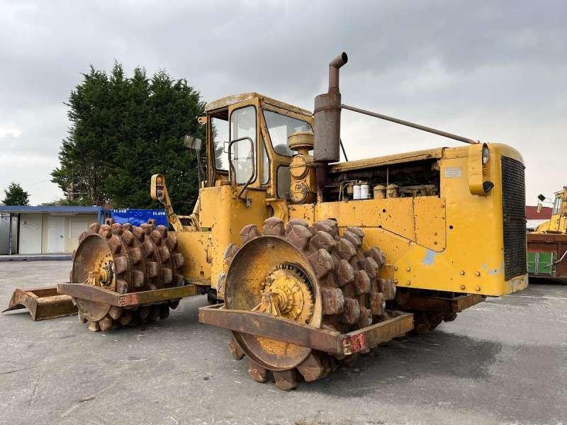 Caterpillar 825 + porte engins - مدماج: صور 5 Caterpillar 825 + porte engins - مدماج: صور 5