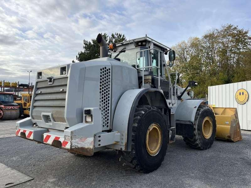 Caterpillar Chargeur sur Pneus 962K - اللودر بعجل: صور 5 Caterpillar Chargeur sur Pneus 962K - اللودر بعجل: صور 5