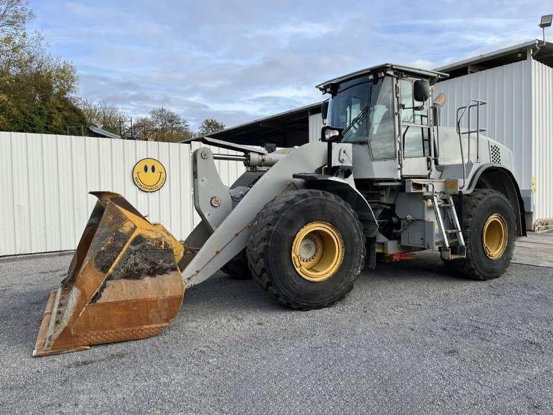 Caterpillar Chargeur sur Pneus 962K - اللودر بعجل: صور 1 Caterpillar Chargeur sur Pneus 962K - اللودر بعجل: صور 1