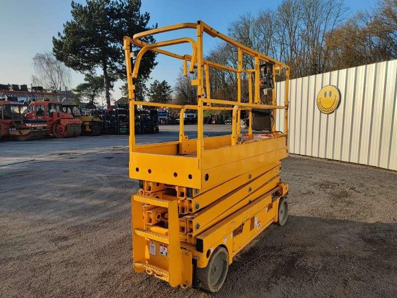 Haulotte CISEAUX COMPACT 10N - الرأسي رفع الصاري: صور 3 Haulotte CISEAUX COMPACT 10N - الرأسي رفع الصاري: صور 3