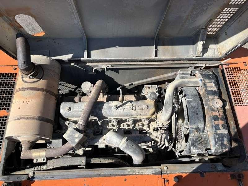 حفارات زحافة Hitachi UH073: صور 37
