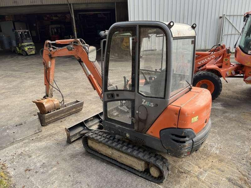 Hitachi ZX25 CLR - حفارة مصغرة: صور 5 Hitachi ZX25 CLR - حفارة مصغرة: صور 5