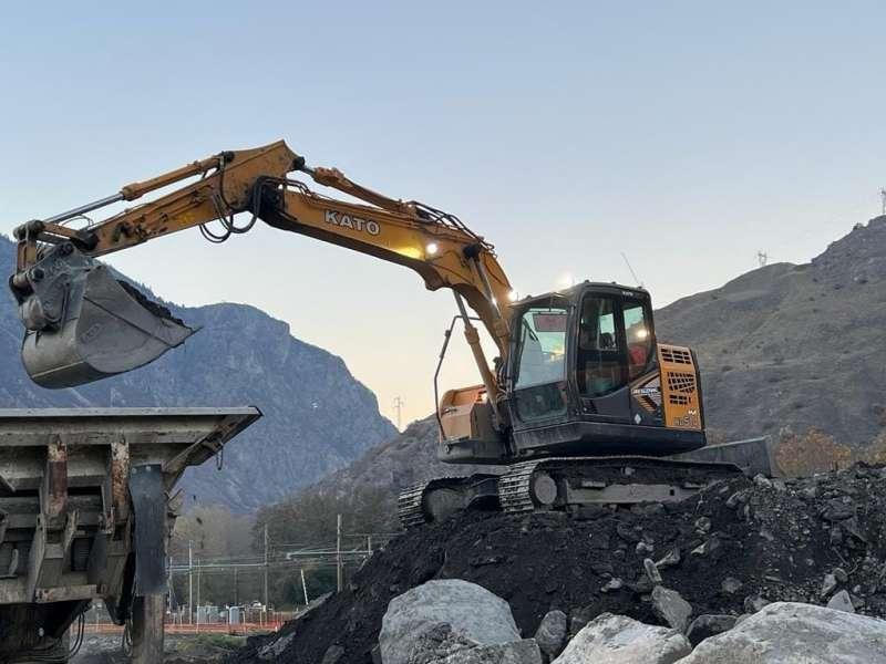 Kato HD514MR - حفارات زحافة: صور 3 Kato HD514MR - حفارات زحافة: صور 3