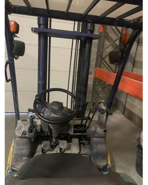 Komatsu Chariot Elevateur FD25T-14 - رافعة شوكية ديزل: صور 3 Komatsu Chariot Elevateur FD25T-14 - رافعة شوكية ديزل: صور 3